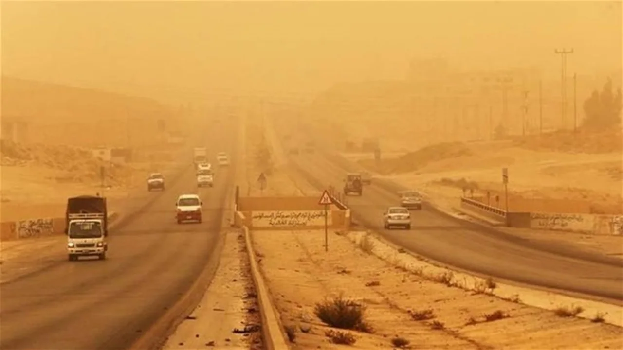 انخفاض مرتقب.. موجة رياح قوية تضرب القاهرة اعتباراً من صباح غدٍ الأربعاء